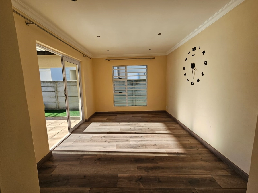 To Let 3 Bedroom Property for Rent in Century City Western Cape
